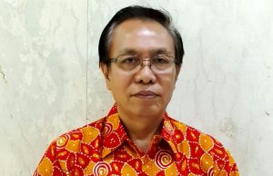 DR BENNY PASARIBU MEc Anggota DPR RI 1999-2004