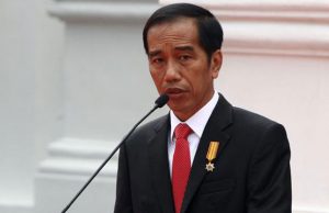 Jokowi : Kita Lebih Banyak Berdebat Ketimbang Bekerja