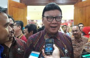 Mendagri Lantik Wagub Djarot Hindari Kekosongan Pemerintahan