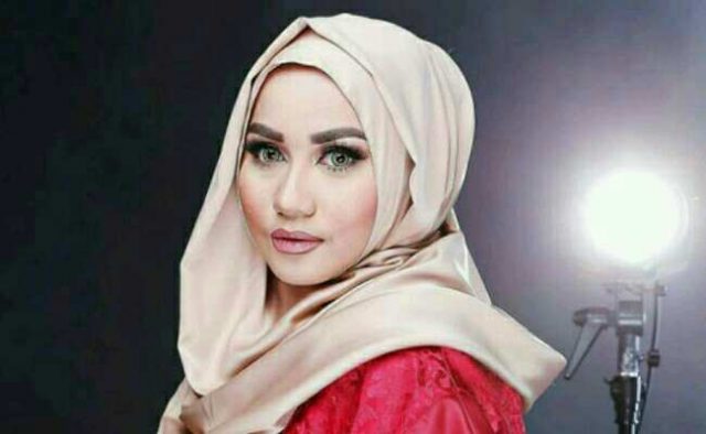 0_0_664xauto-tampil-internasional-anniesa-hasibuan-atasi-grogi-dengan-ini-1608302_crop_650x400