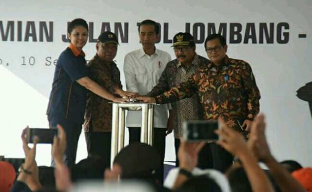 0_presiden-joko-widodo-resmikan-tol-jombang-mojokerto-Y4g_crop_650x400