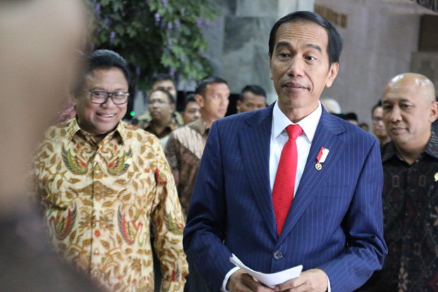 jokowi-klaim-singapura-malaysia-apresiasi-ri-bisa-tekan-karhutla-hUs