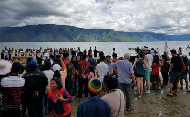 Festival Pasir Putih Danau Toba Sukses Tarik Wisman Minati Even Samosir Fiesta