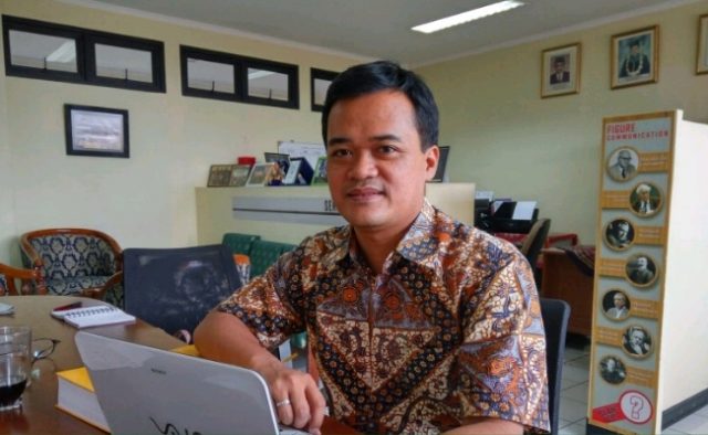 Politik Tagar Baik Tapi Tetap Harus Waspada