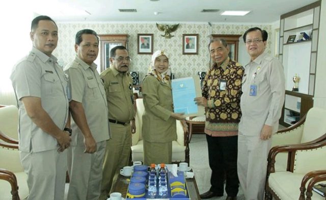 Pemprovsu-Siap-Jadi-Pilot-Project-Sistem-Kepegawaian-Elektronik-4-696x464_crop_650x400