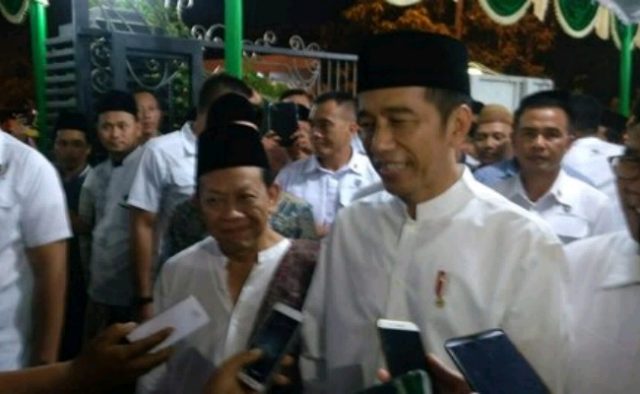 jokowi-akan-hadiri-acara-puncak-hari-santri-nasional-di-bandung_crop_650x400
