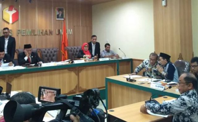 299052_01034604012019_Sidang_OSO_di_Bawaslu