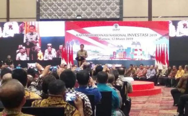 genjot-investasi-dan-ekspor-jokowi-ingin-bentuk-dua-kementerian-khusus-ztb