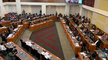 Banggar DPR Sentil Menkeu Purbaya, Banyak Typo Angka di RAPBN 2027