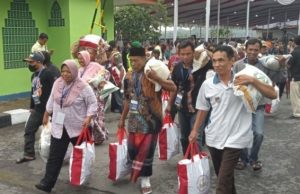 Kementan Minta Masyarakat Kawal Ketat Bantuan Beras Senilai Rp16 Miliar untuk Bencana Sumatera