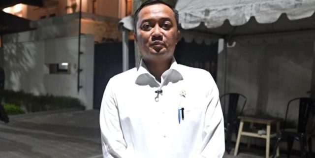 627633_11390522082025_Prasetyo_Hadi_setneg