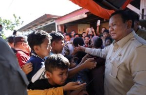 Prabowo Minta Korban Banjir Sabar Terima Bantuan: Kami tak Punya Tongkat Nabi Musa