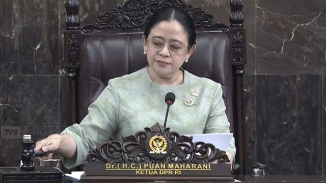 ketua-dpr-ri-puan-maharani-dalam-rapat-paripurna-dpr-ri-ke-19-terkait-kem-dan-ppkf-rapbn-2027-di-gedung-dpr-ri-jakarta-rabu-20-1779246783337_169
