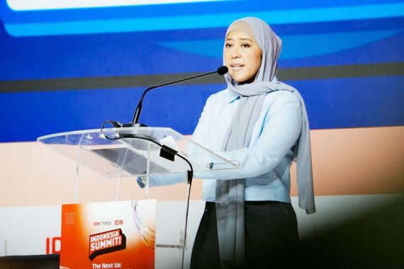 menteri-komunikasi-dan-digital-menkodigi-meutya-hafid-foto-g-lcm8
